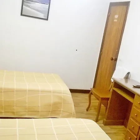 ゲストハウス El Cairo *