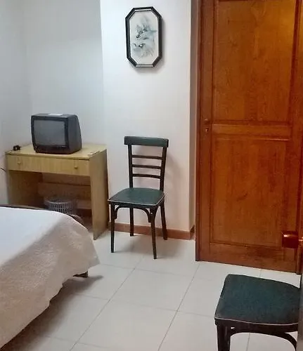 El Cairo Konukevi Ferrol