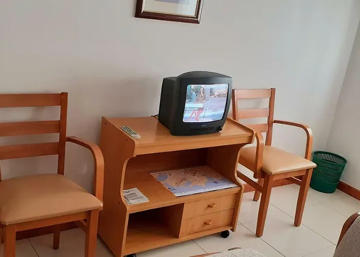 El Cairo Konukevi Ferrol